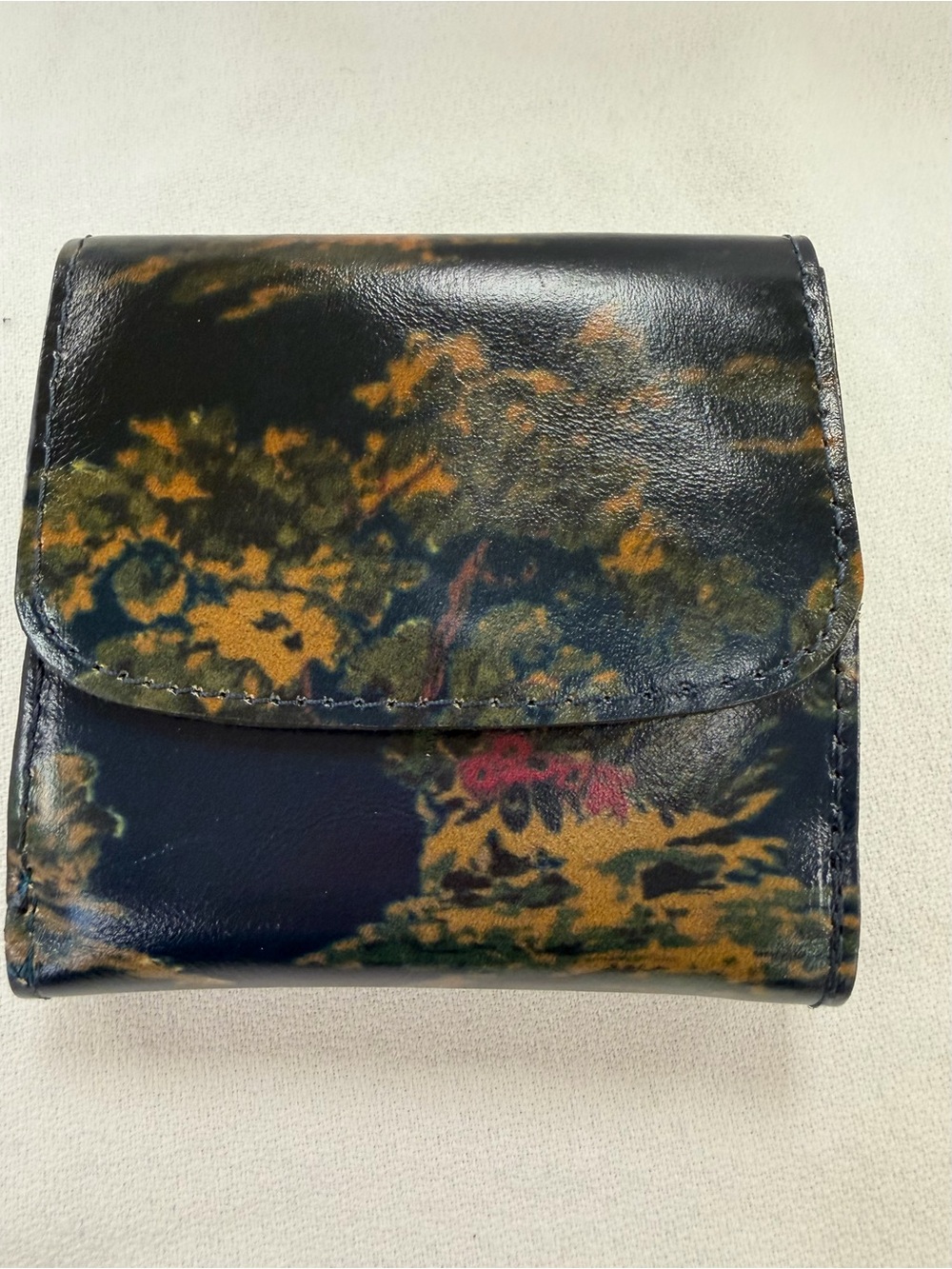 NWT Patricia Nash Astra Wallet Kent Countryside Leather Bifold Compact